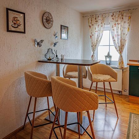 Wohnen Ueber Einem Mediterranen Restaurant,Apartment 2 Oder 3 Λειψία Εξωτερικό φωτογραφία