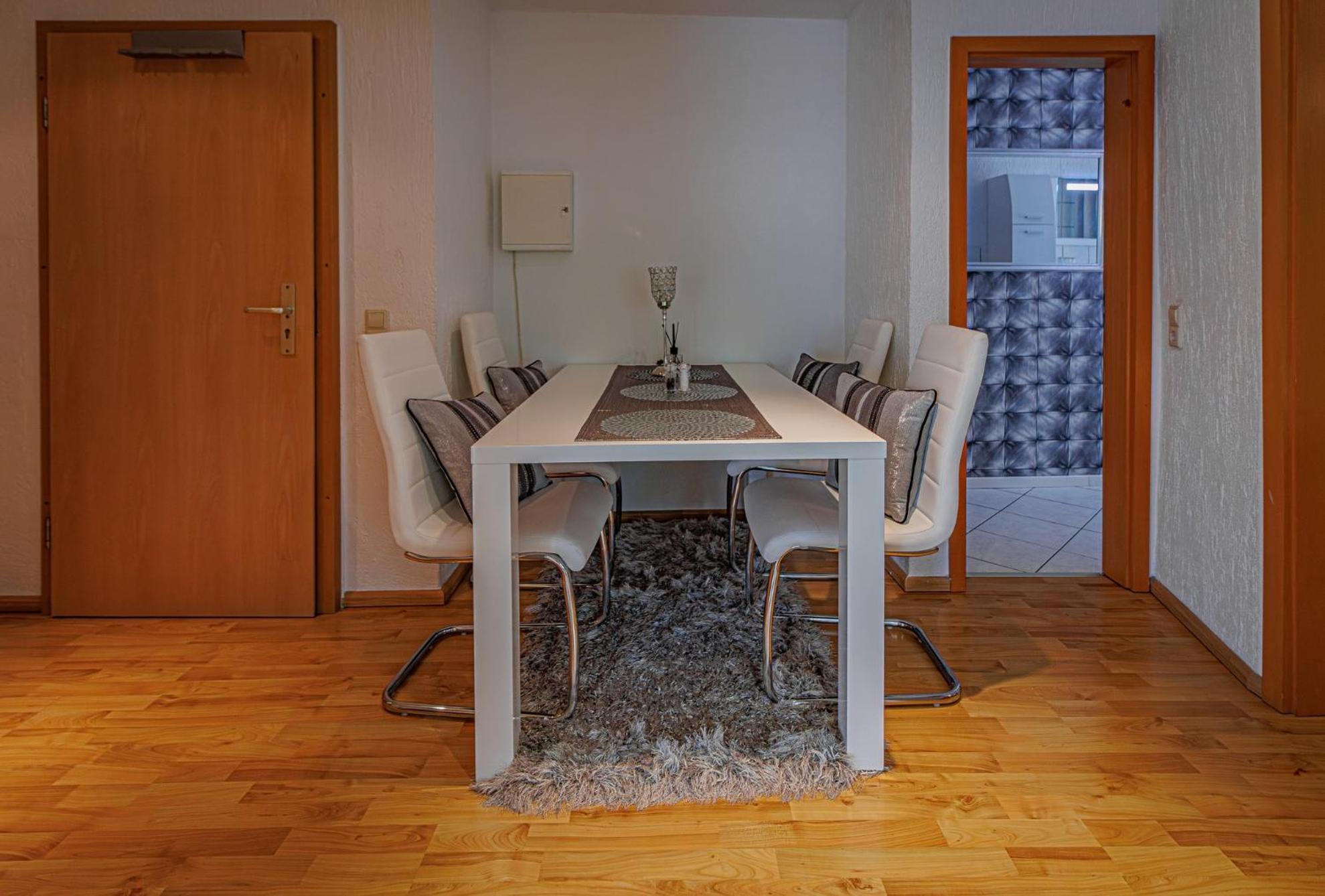 Wohnen Ueber Einem Mediterranen Restaurant,Apartment 2 Oder 3 Λειψία Εξωτερικό φωτογραφία