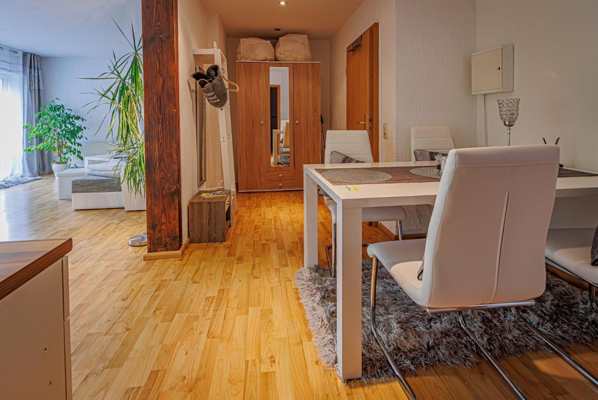 Wohnen Ueber Einem Mediterranen Restaurant,Apartment 2 Oder 3 Λειψία Εξωτερικό φωτογραφία