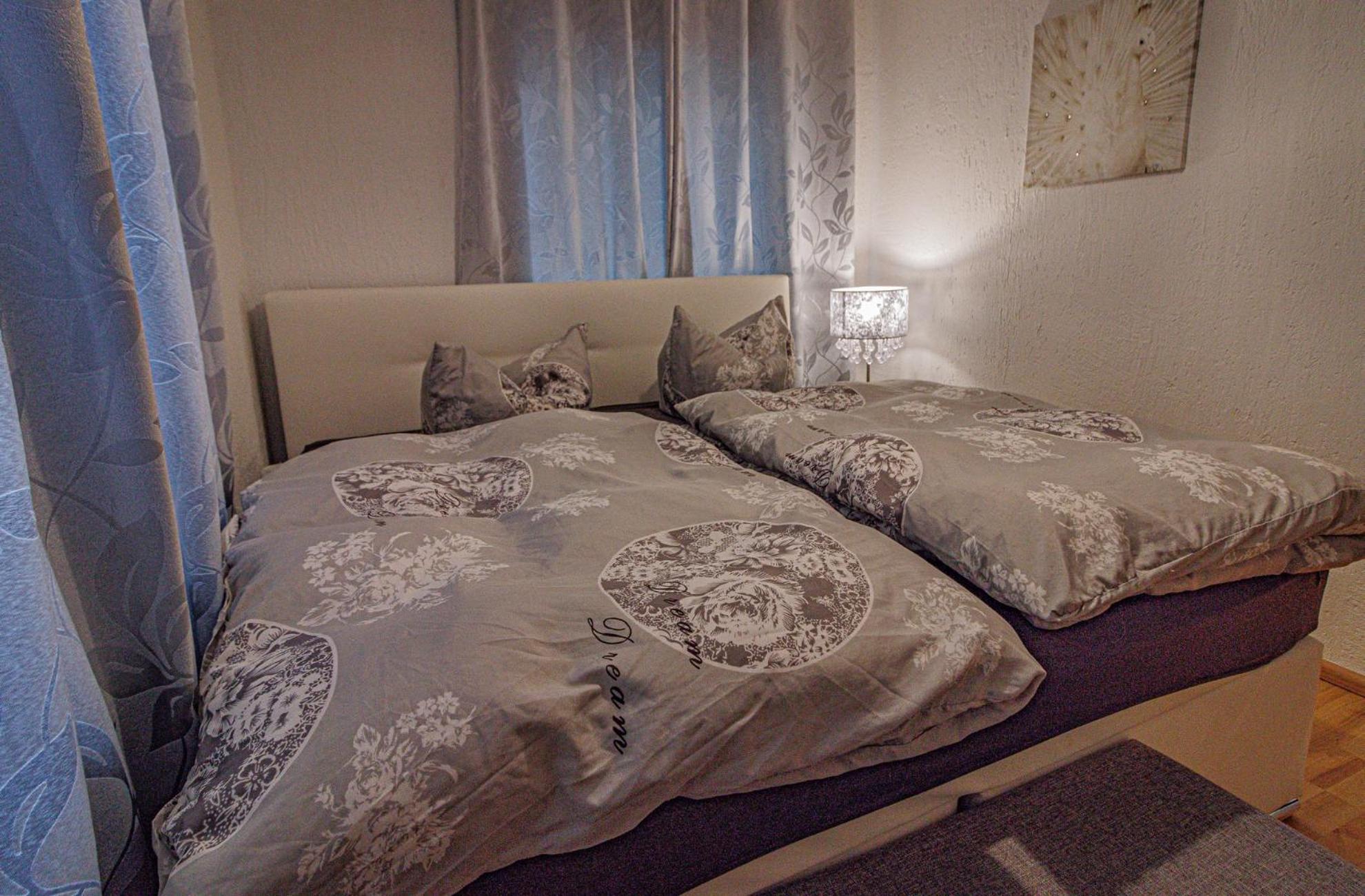 Wohnen Ueber Einem Mediterranen Restaurant,Apartment 2 Oder 3 Λειψία Εξωτερικό φωτογραφία
