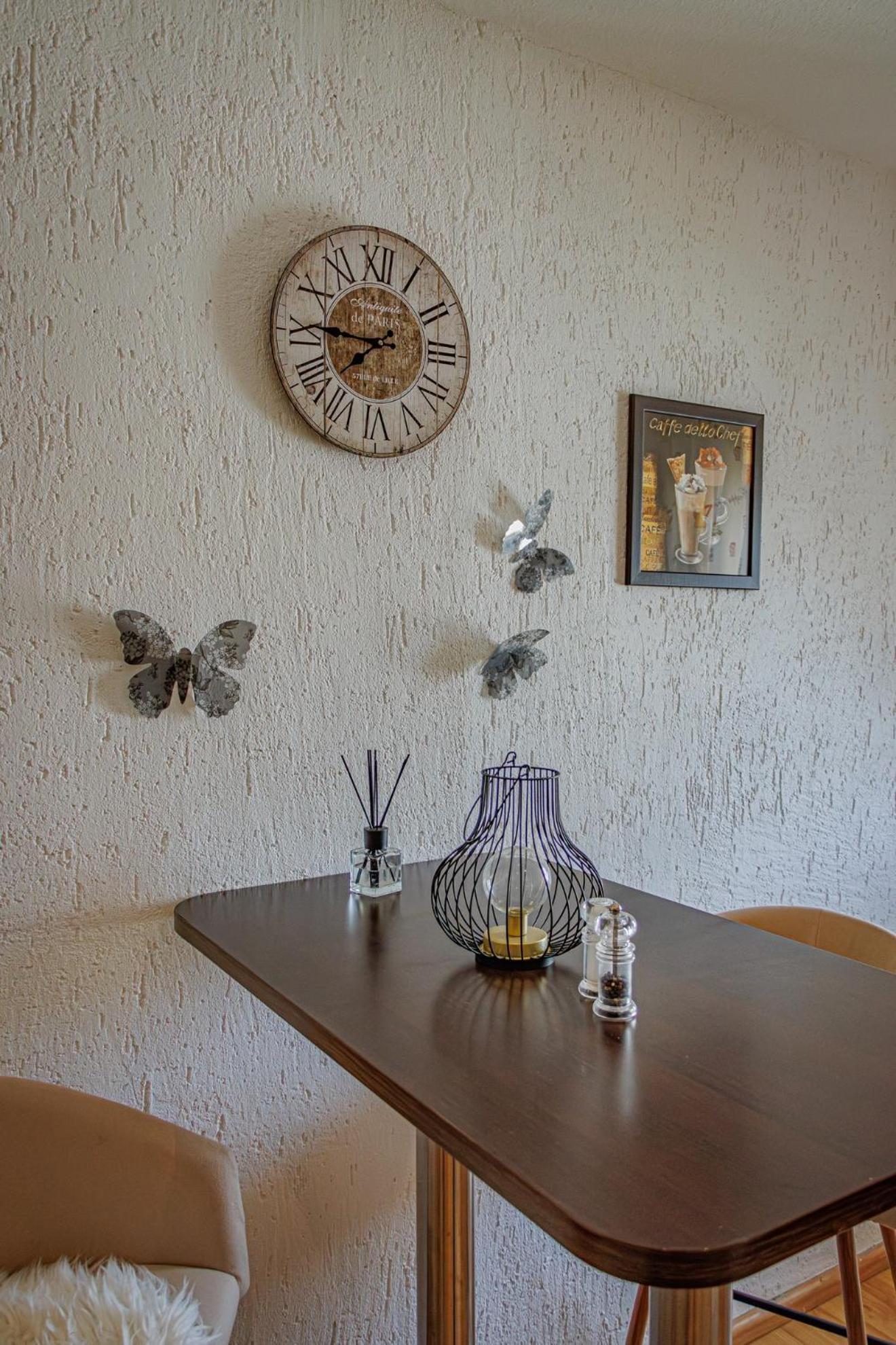Wohnen Ueber Einem Mediterranen Restaurant,Apartment 2 Oder 3 Λειψία Εξωτερικό φωτογραφία