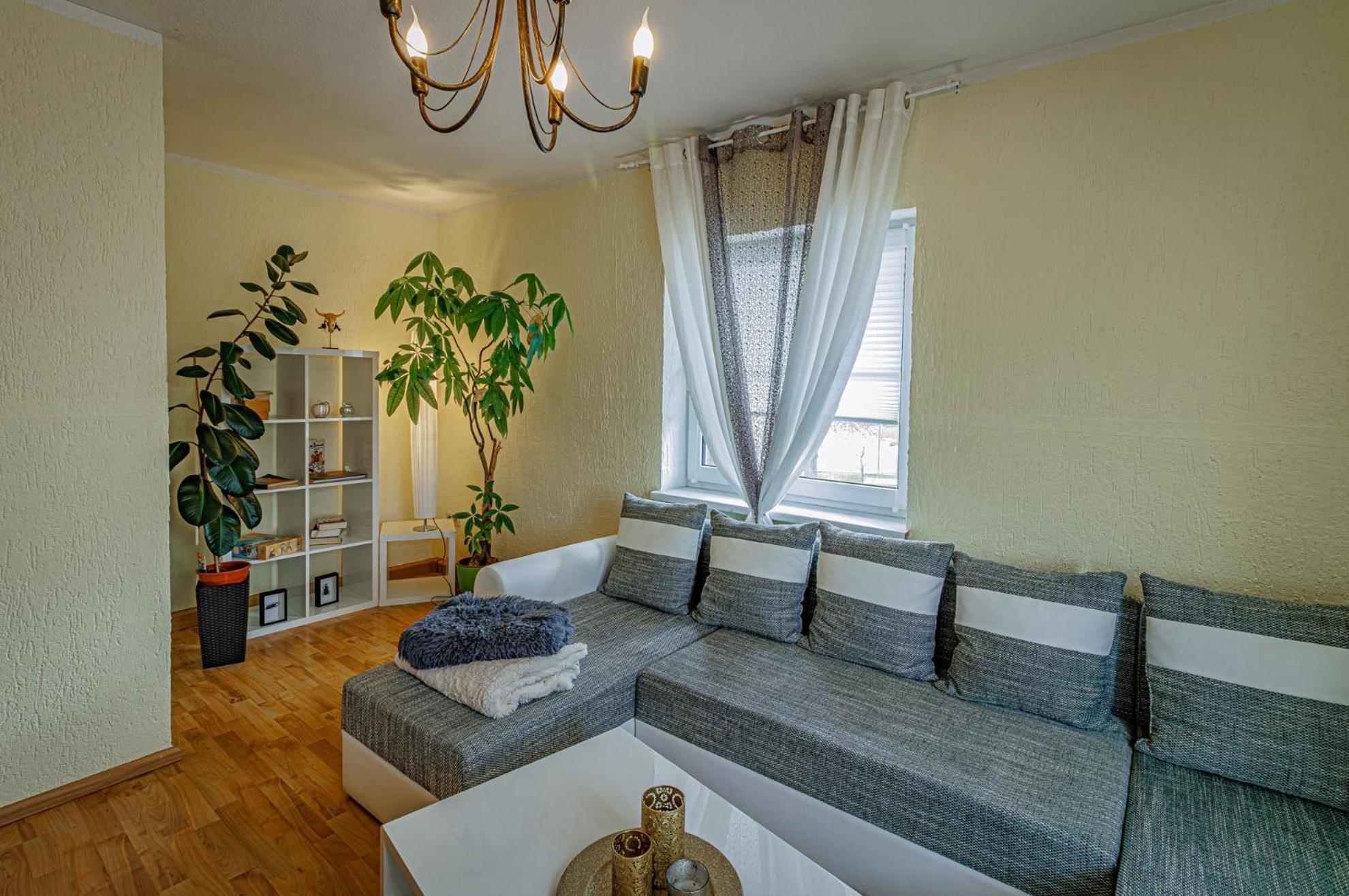 Wohnen Ueber Einem Mediterranen Restaurant,Apartment 2 Oder 3 Λειψία Εξωτερικό φωτογραφία