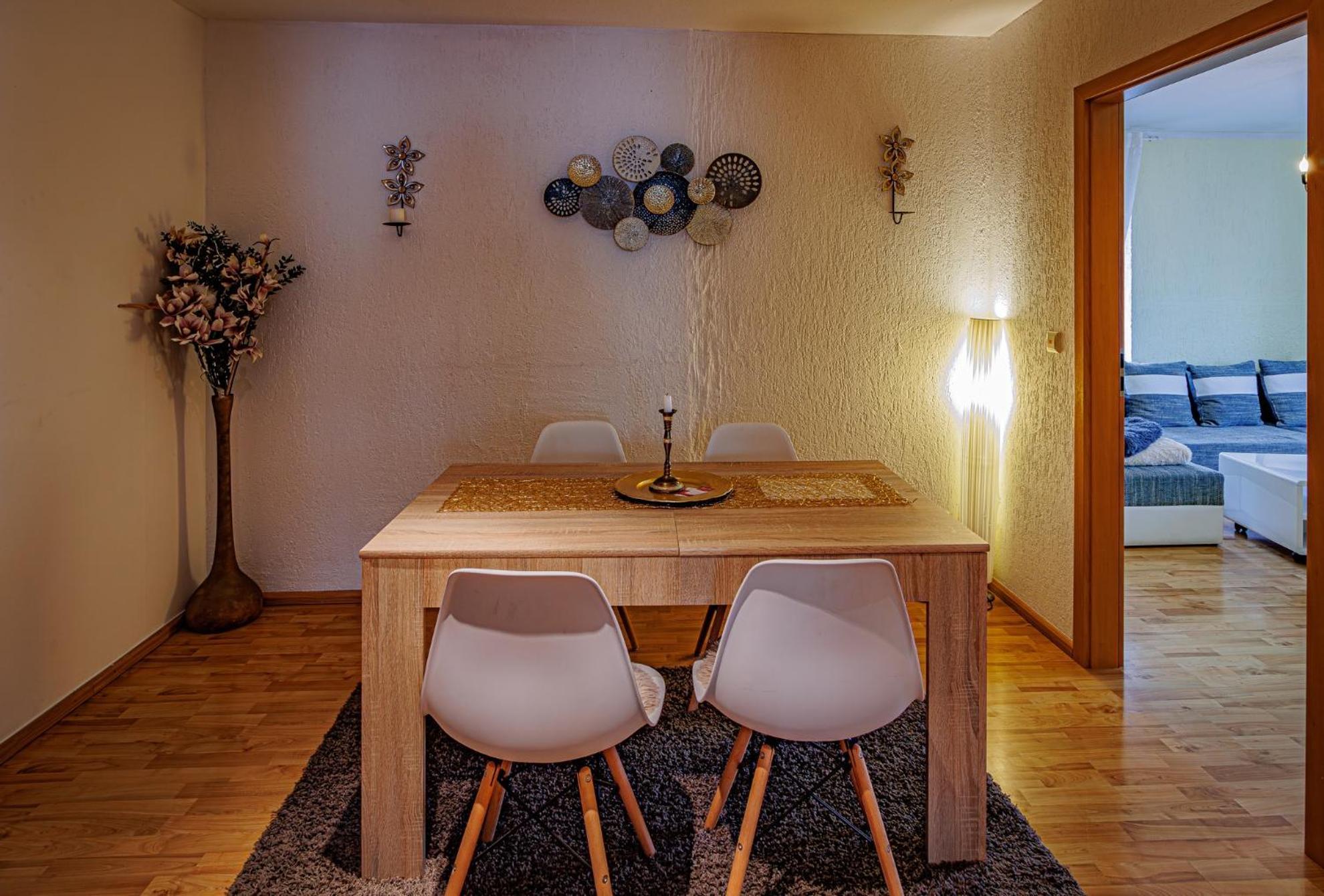 Wohnen Ueber Einem Mediterranen Restaurant,Apartment 2 Oder 3 Λειψία Εξωτερικό φωτογραφία