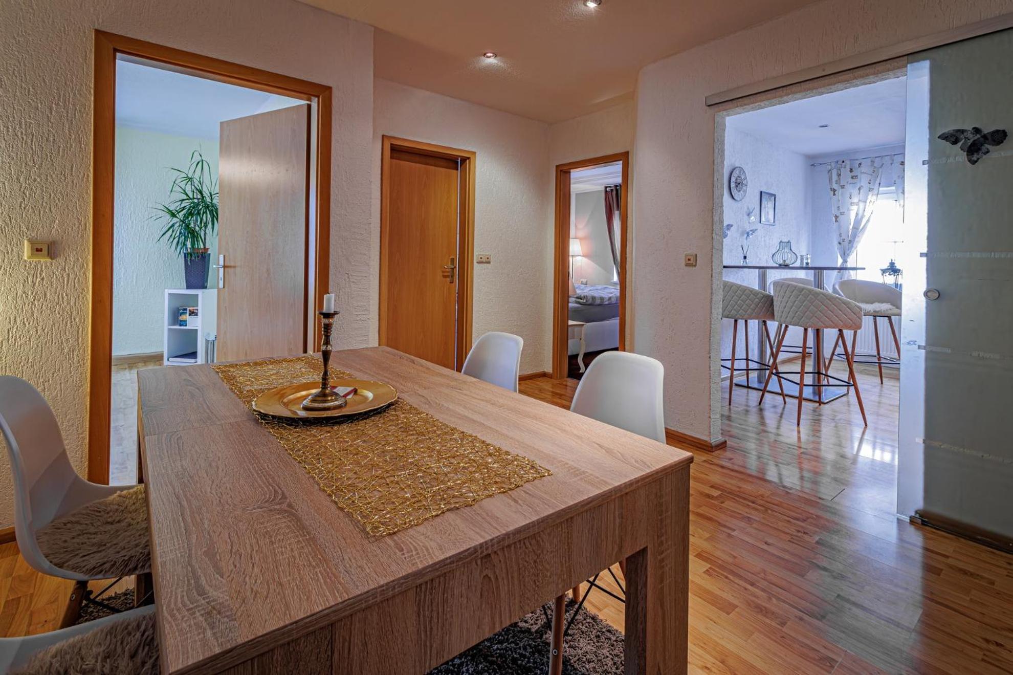 Wohnen Ueber Einem Mediterranen Restaurant,Apartment 2 Oder 3 Λειψία Εξωτερικό φωτογραφία