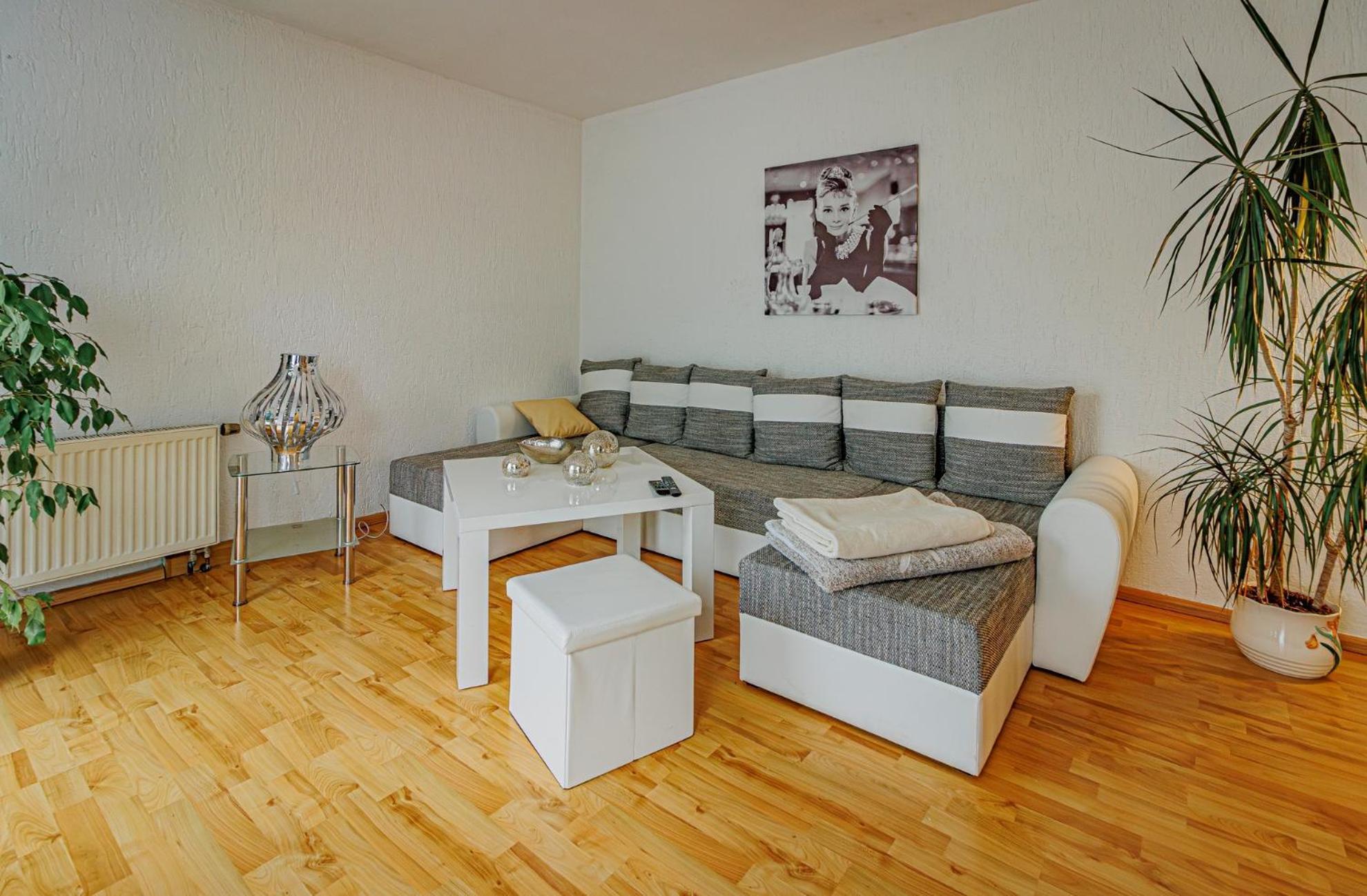 Wohnen Ueber Einem Mediterranen Restaurant,Apartment 2 Oder 3 Λειψία Εξωτερικό φωτογραφία